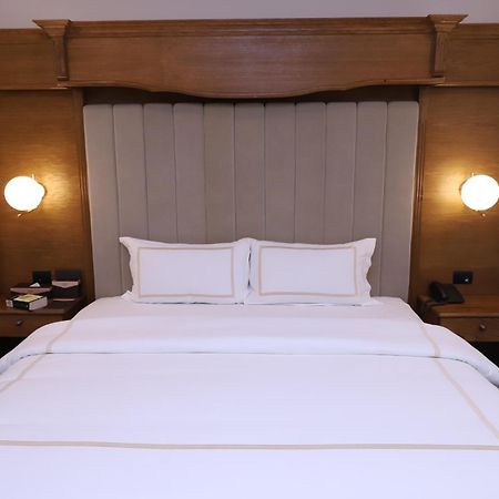 Hotel Afa Prishtinë Ngoại thất bức ảnh