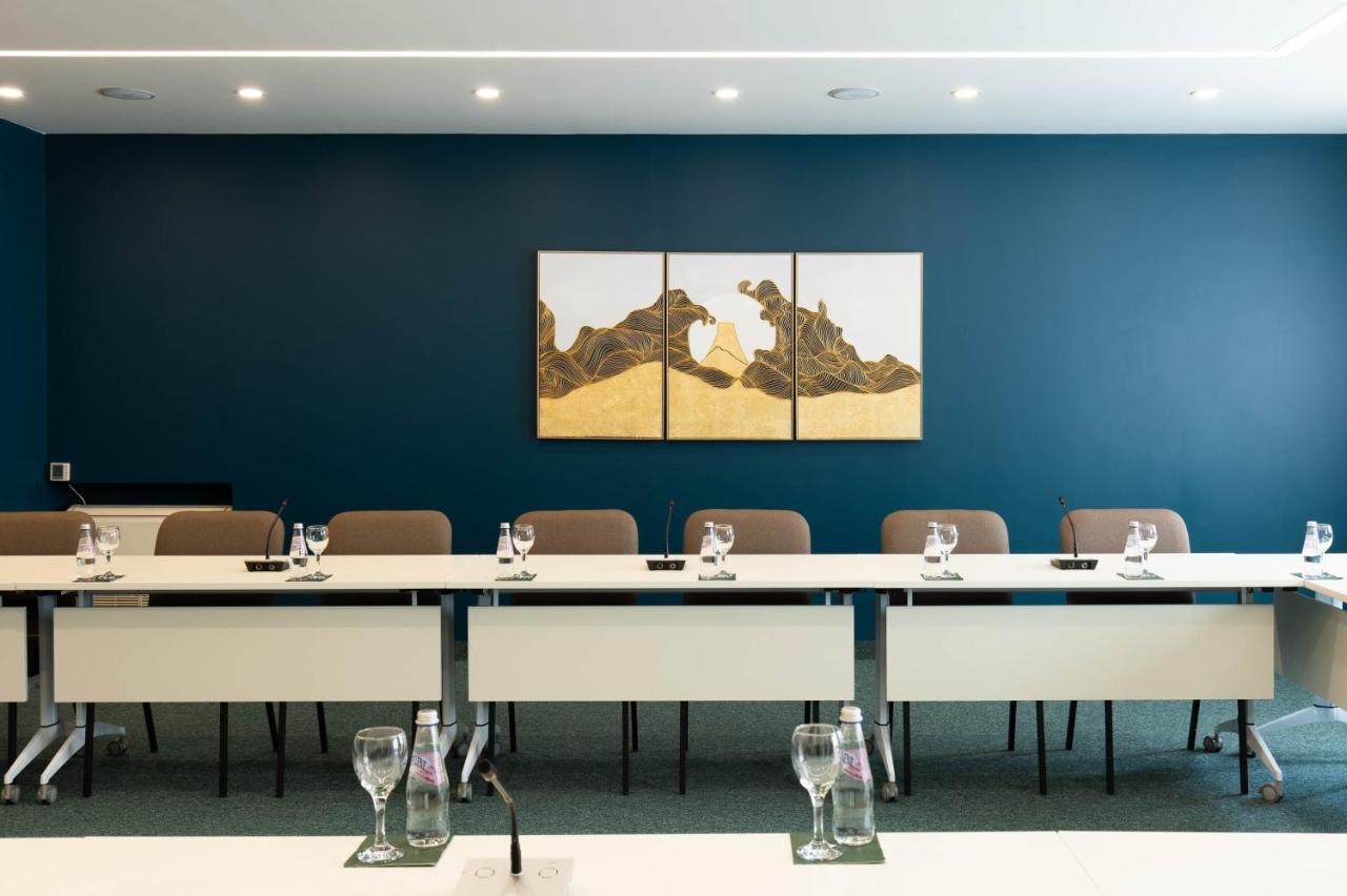 Hotel Afa Prishtinë Ngoại thất bức ảnh