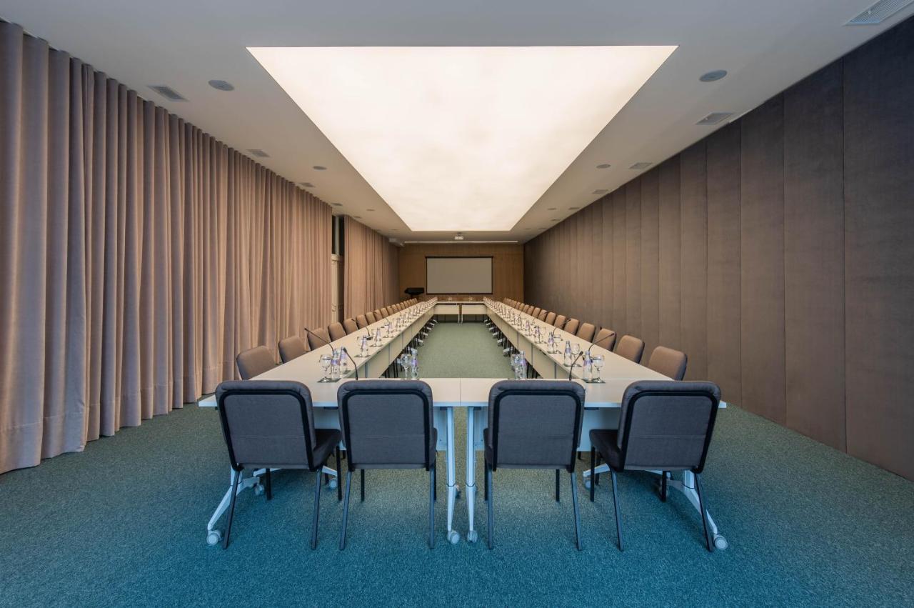 Hotel Afa Prishtinë Ngoại thất bức ảnh