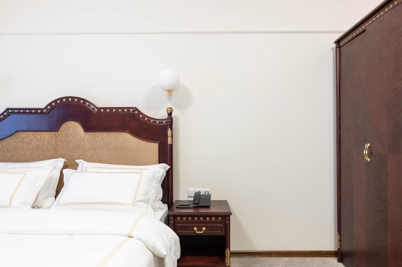 Hotel Afa Prishtinë Ngoại thất bức ảnh