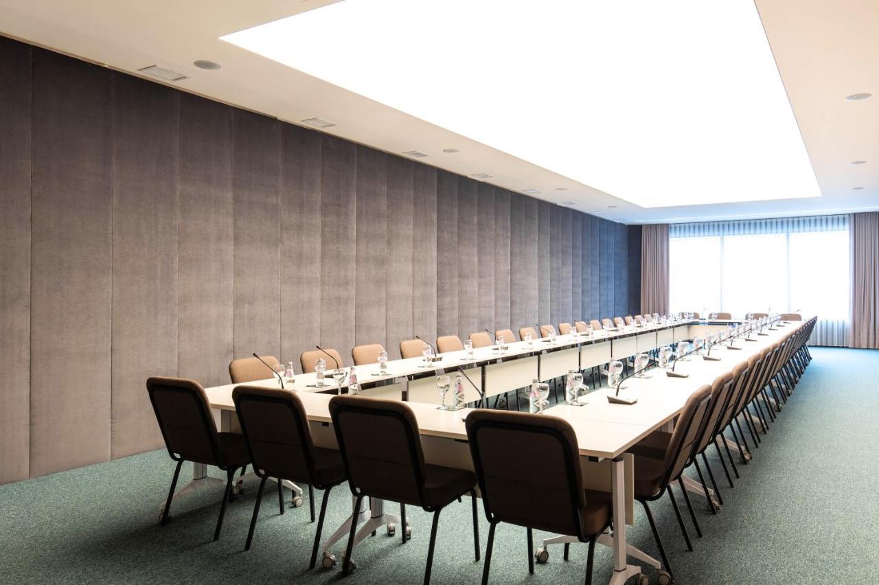 Hotel Afa Prishtinë Ngoại thất bức ảnh