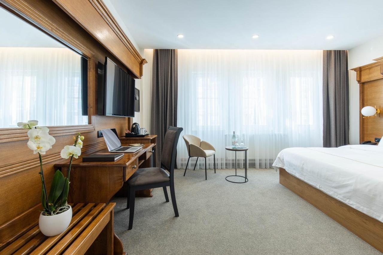 Hotel Afa Prishtinë Ngoại thất bức ảnh