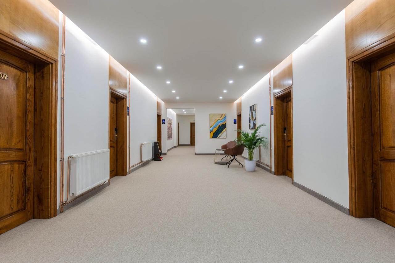 Hotel Afa Prishtinë Ngoại thất bức ảnh