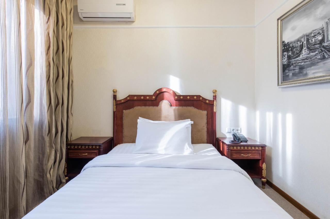 Hotel Afa Prishtinë Ngoại thất bức ảnh