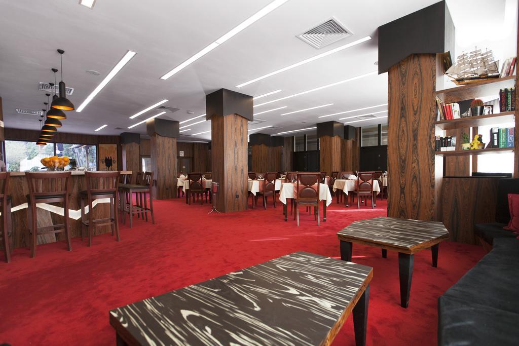 Hotel Afa Prishtinë Ngoại thất bức ảnh